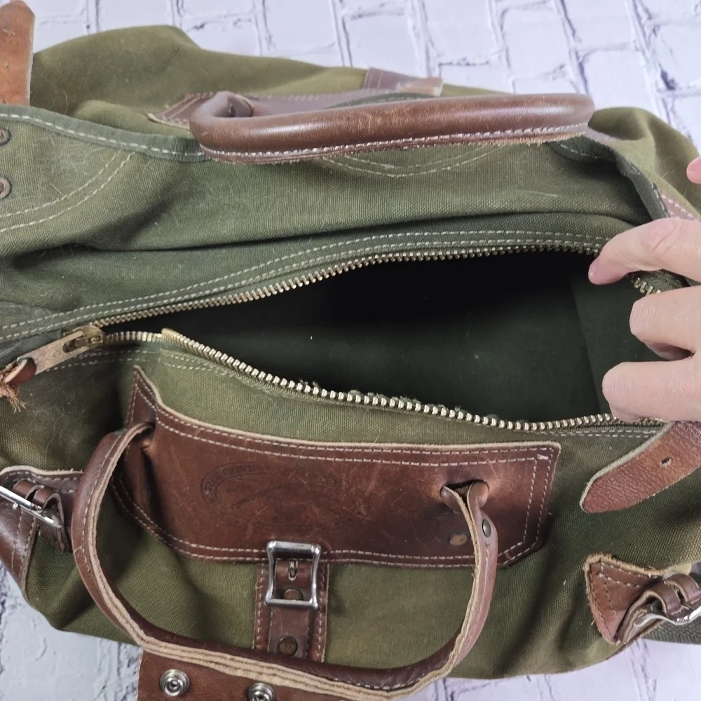 Vtg Orvis Battenkill Gokey khaki heavy canvas leather travel duffle bag